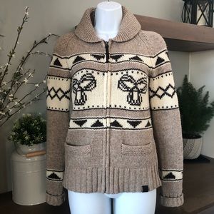 Aritzia TNA Sea to Sky sweater